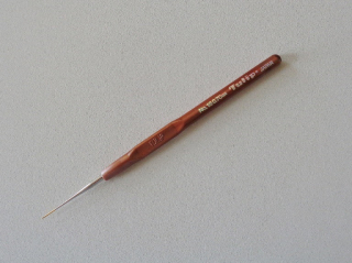 Háček s plastovou ručkou TULIP 0,7 mm