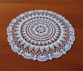 Háčkovaná dečka kulatá 37 cm bílá - Julie