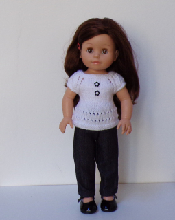 Bílý svetřík a černé kalhoty na panenku Paola Reina 43 cm