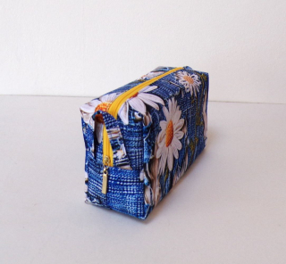 Kosmetická taštička / box - kopretiny na jeans